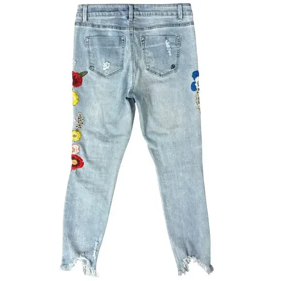 Indigo Rein Light Wash Blue Floral Embroidered Low Rise Chew Hem Jeans size 9 - Picture 8 of 12